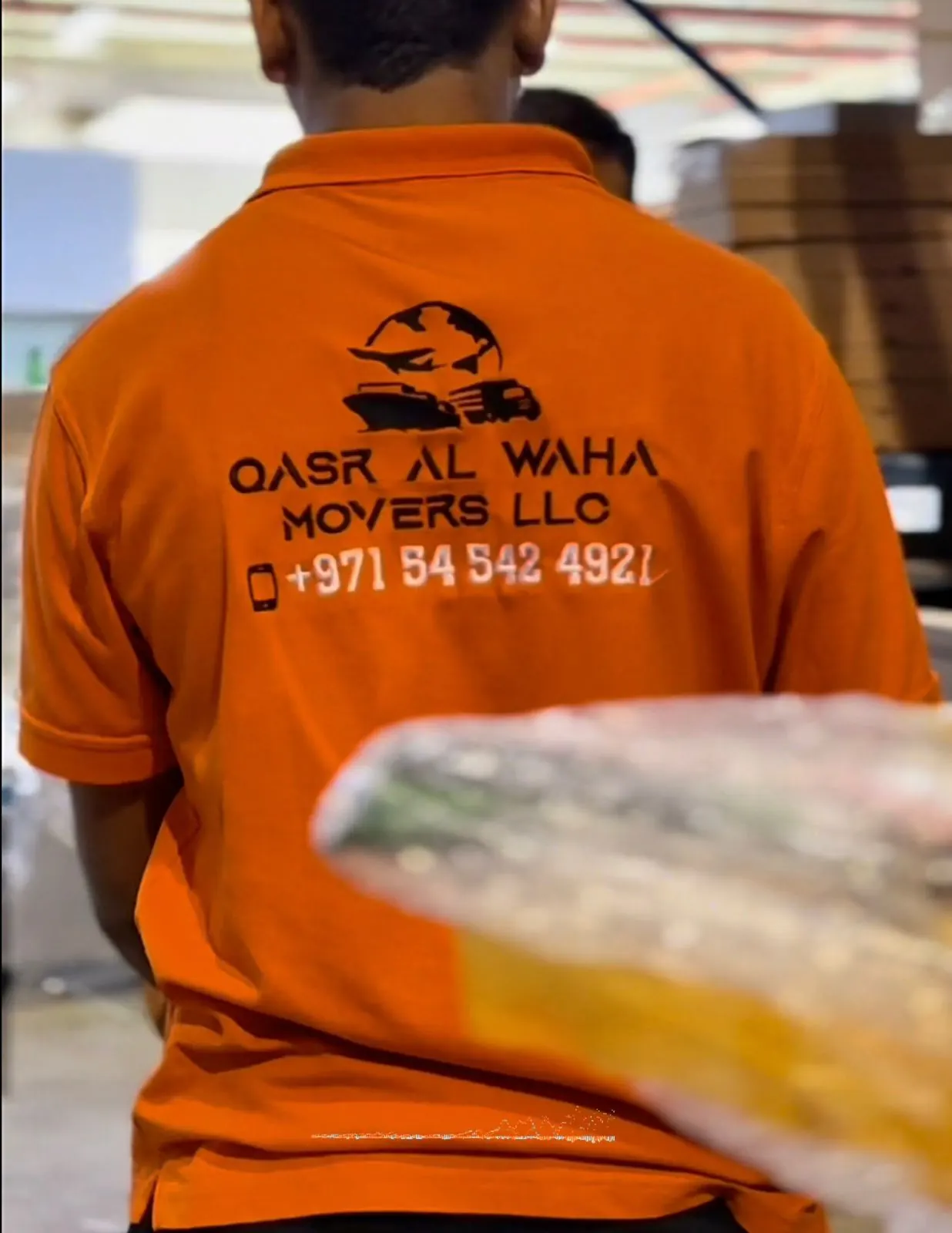 QASR AL WAHA Movers crew wrapping and preparing furniture for shipment — Movers from Dubai to Monaco